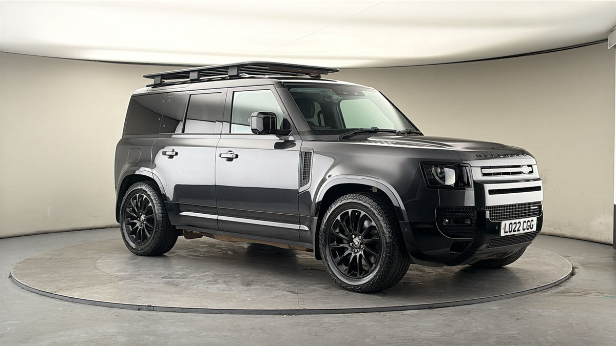 More views of Land Rover Defender 110