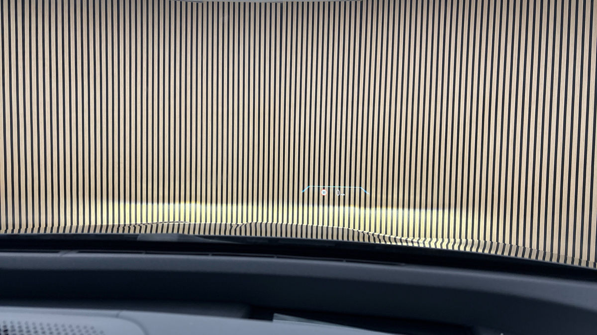 BMW iX Image 35