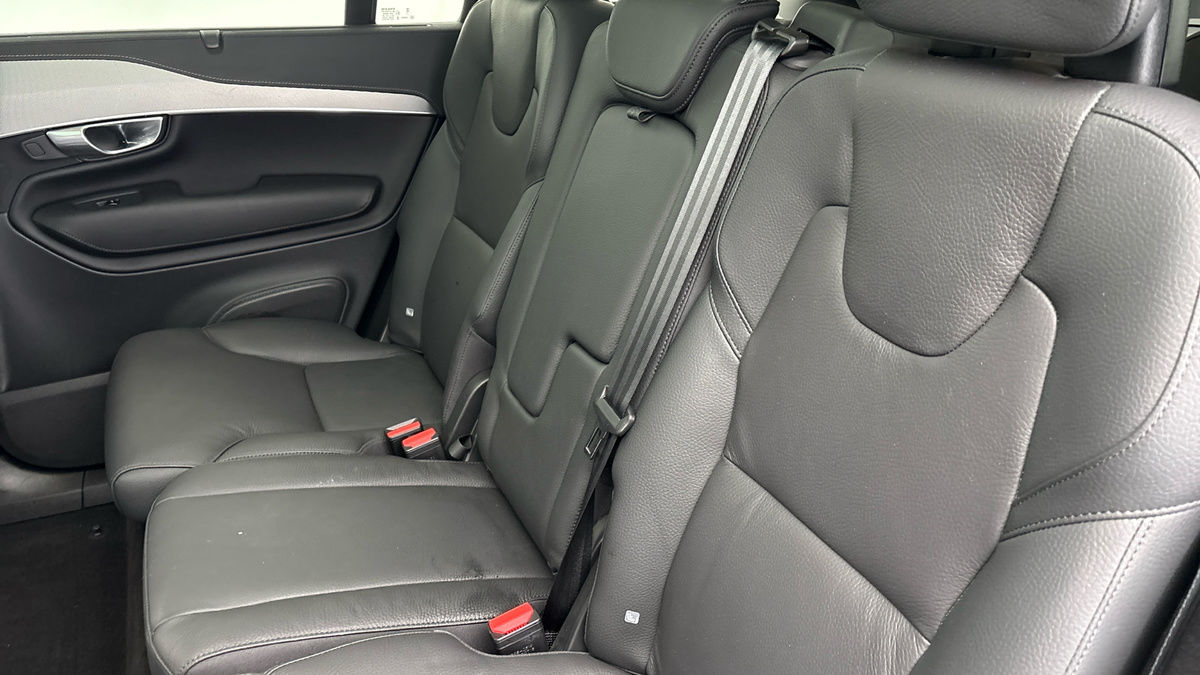 Volvo XC90 Image 8