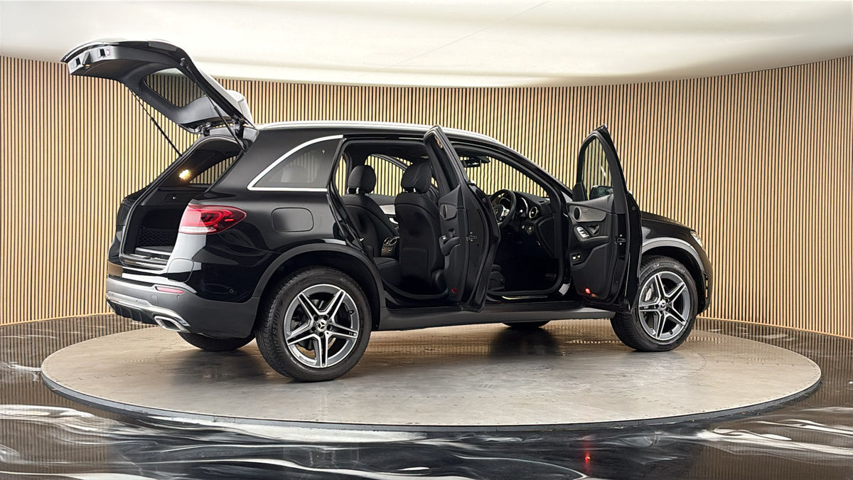 More views of Mercedes-Benz GLC