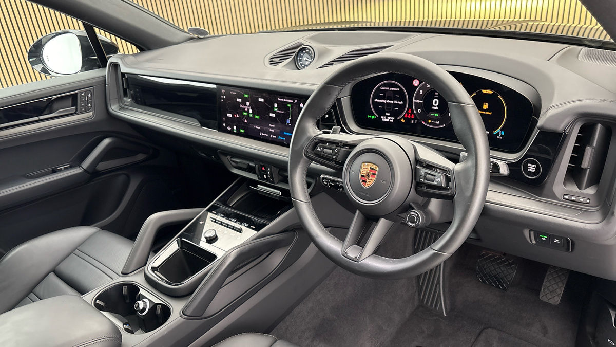 Porsche Cayenne Image 5