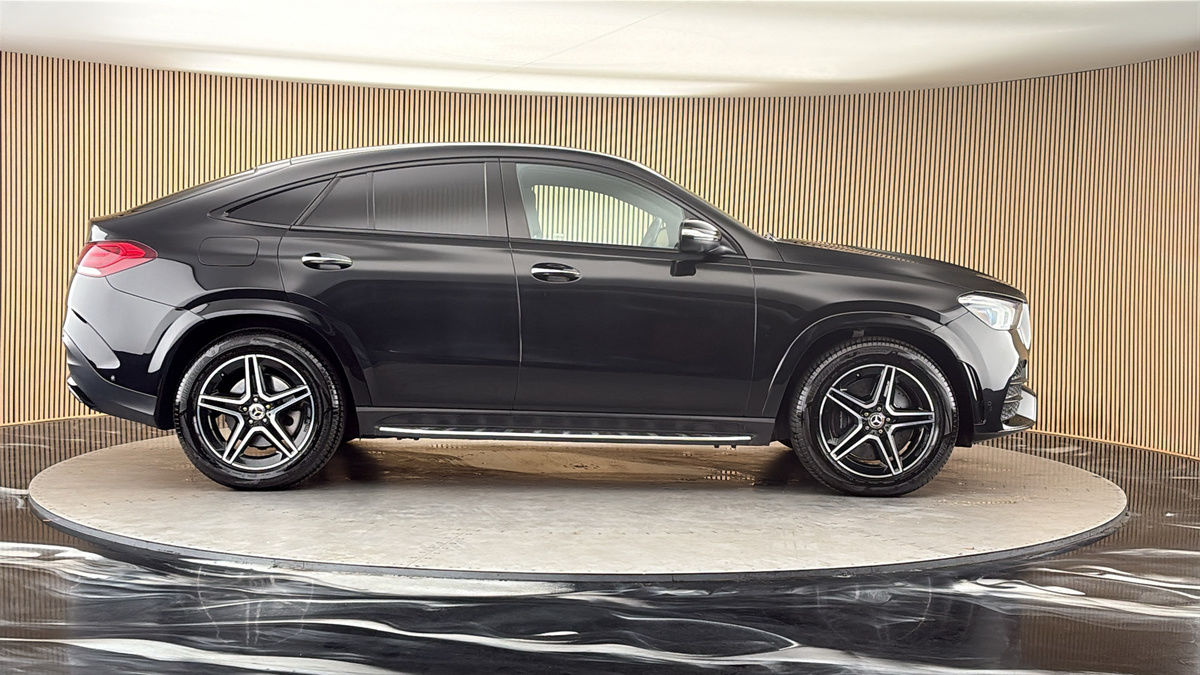Mercedes-Benz GLE Image 16