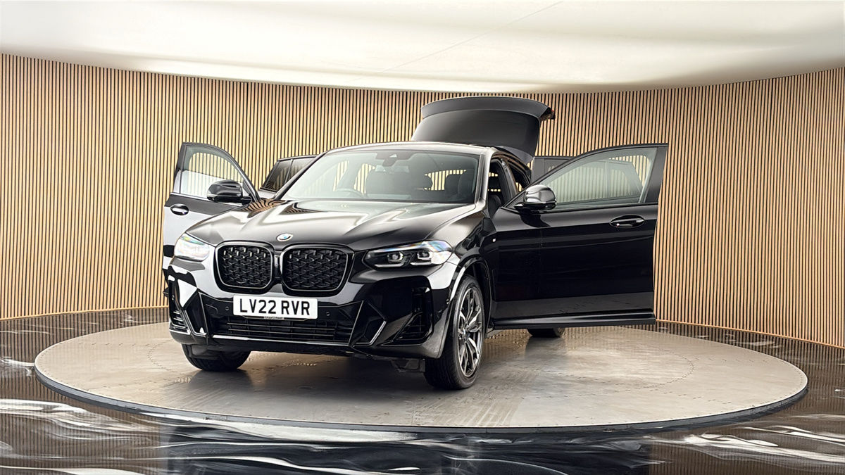 More views of BMW X4