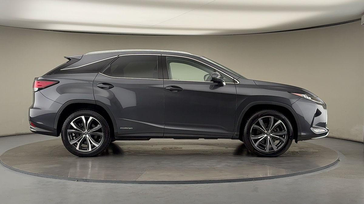 Lexus RX Image 16