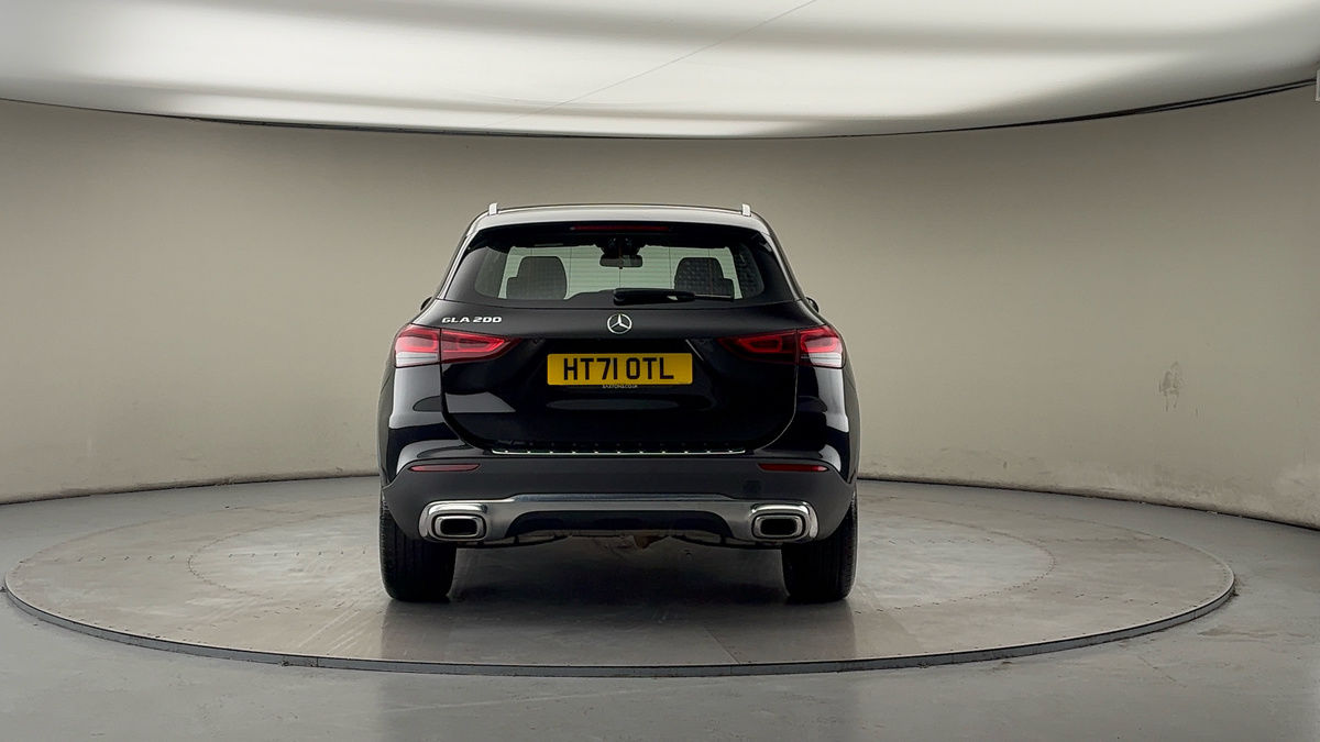 Mercedes-Benz GLA Image 4