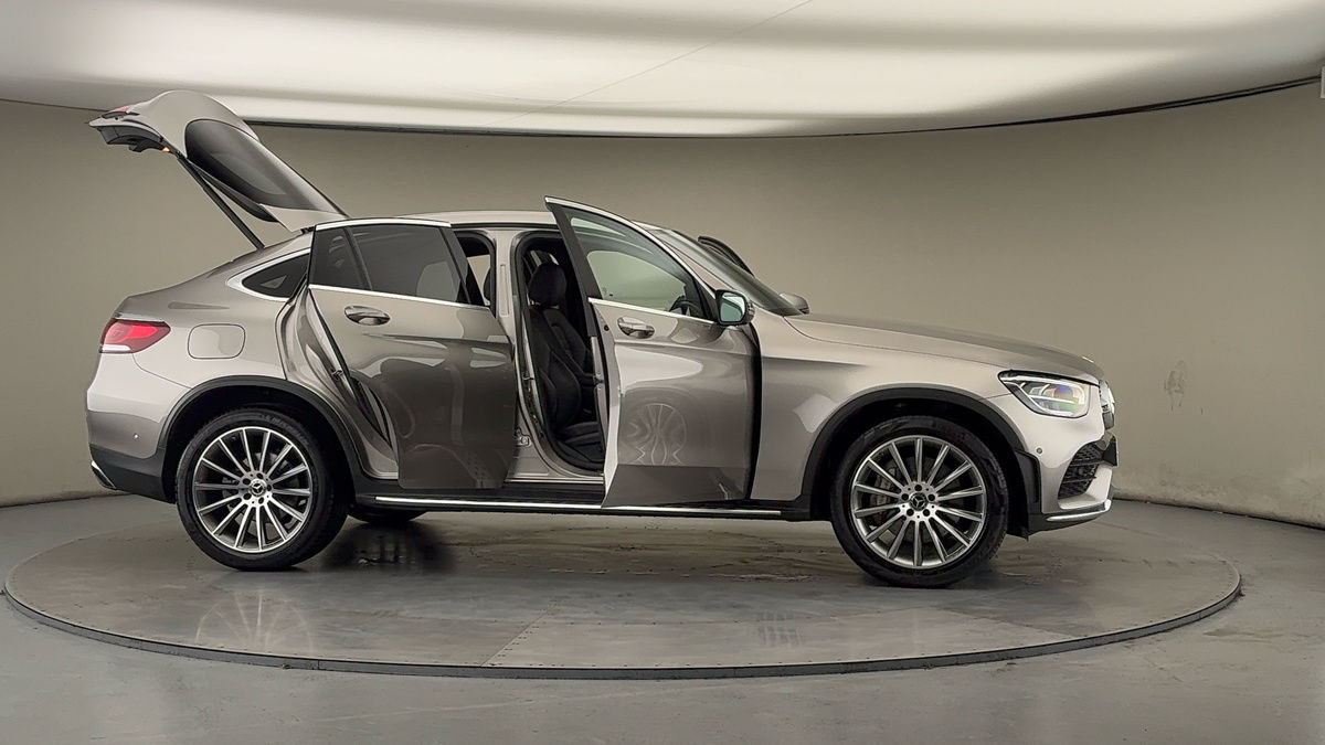 More views of Mercedes-Benz GLC