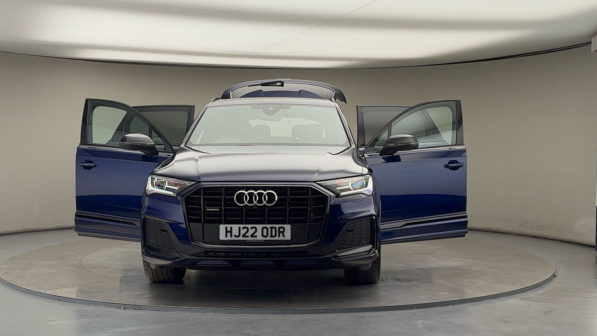 More views of Audi Q7