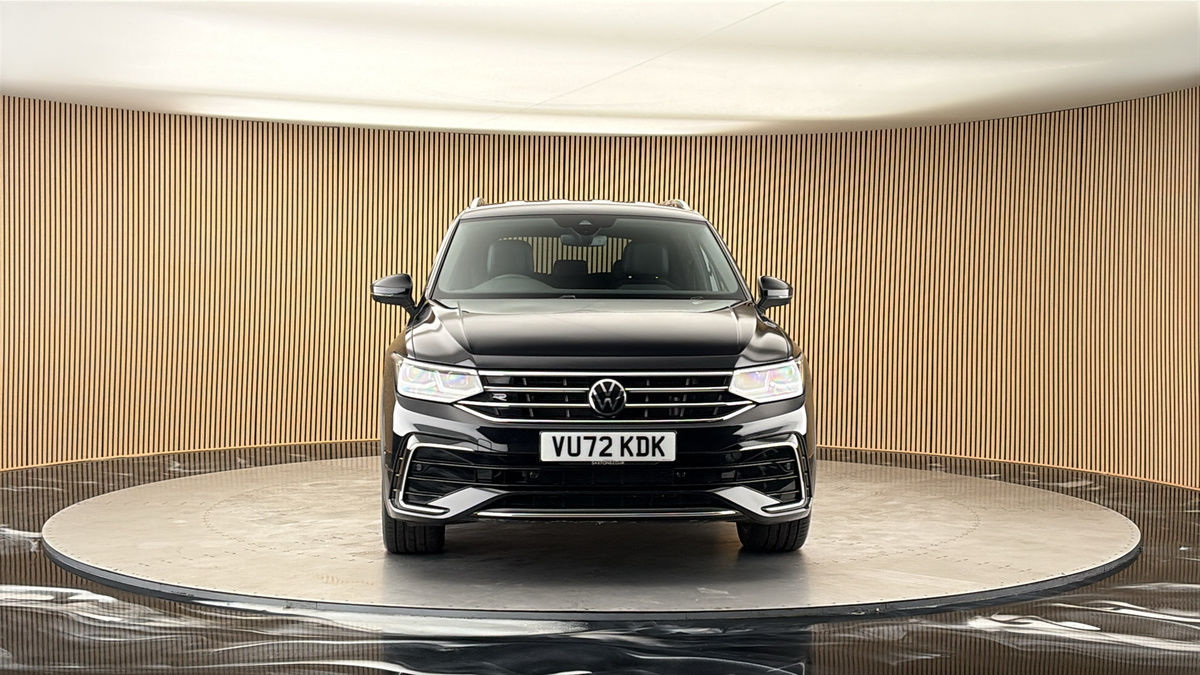 More views of Volkswagen Tiguan Allspace