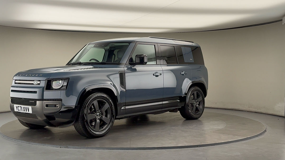 Land Rover Defender 110 Image 20