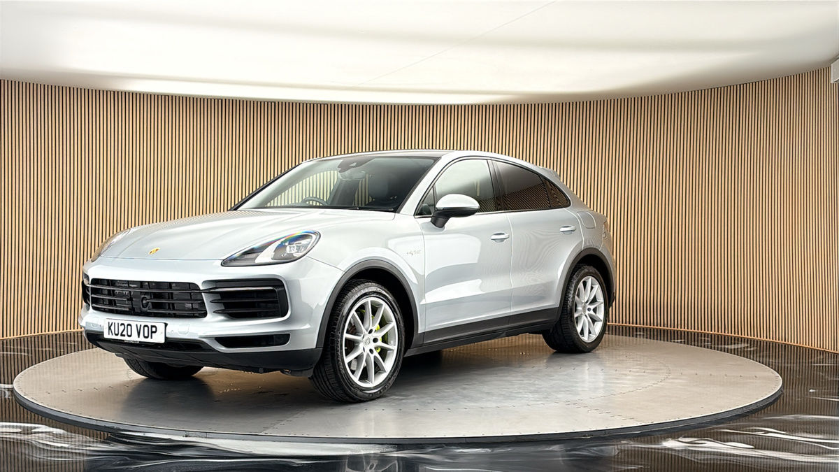 More views of Porsche Cayenne