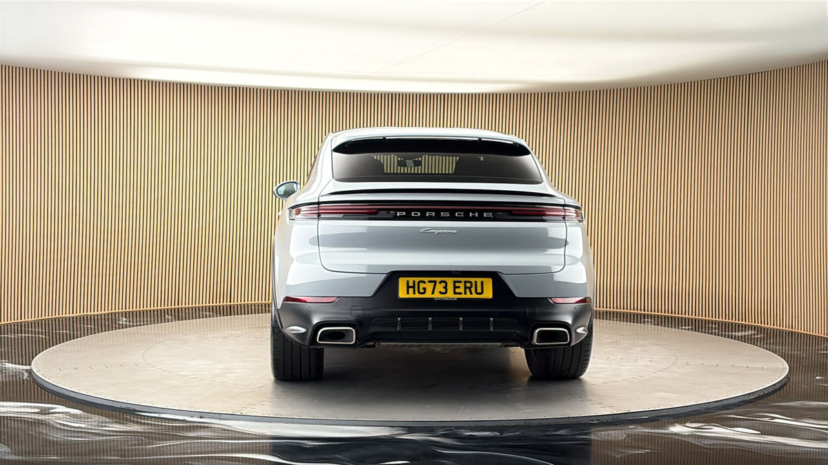 More views of Porsche Cayenne