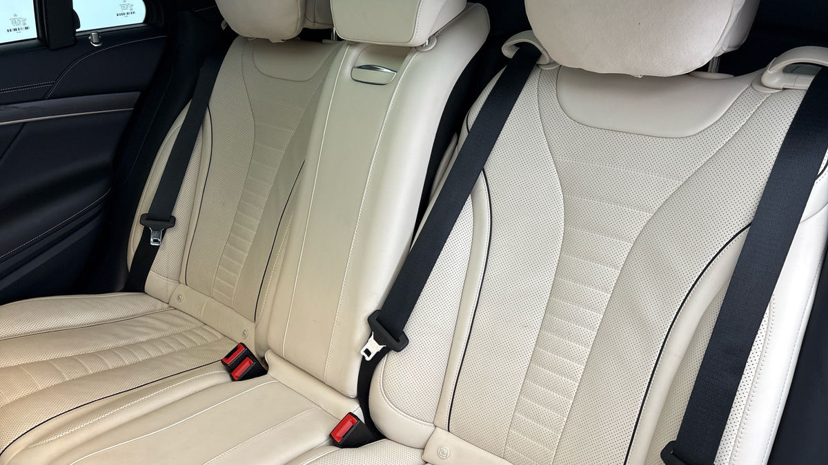 Mercedes-Benz S Class Image 8