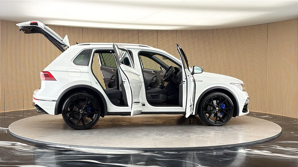 More views of Volkswagen Tiguan