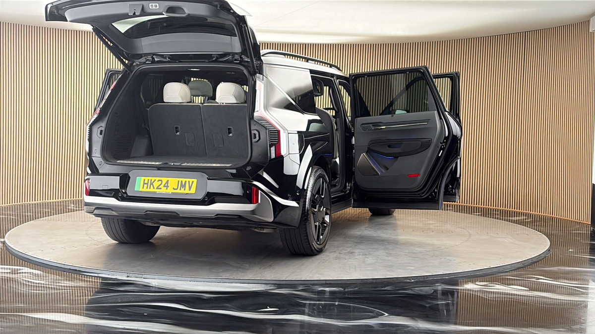 More views of Kia EV9