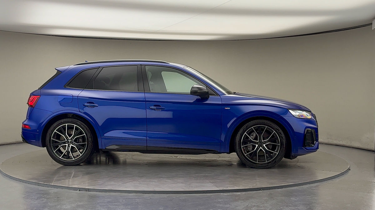 More views of Audi Q5