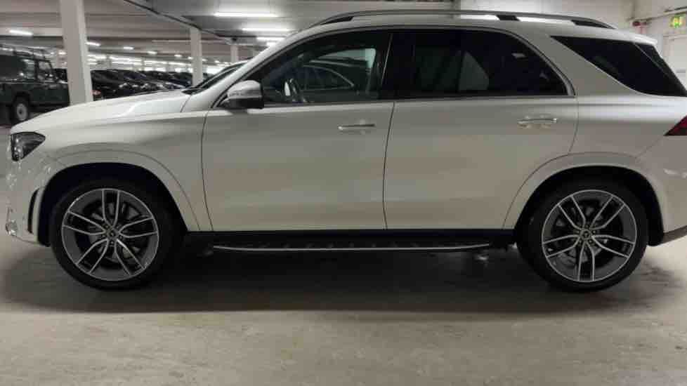 More views of Mercedes-Benz GLE