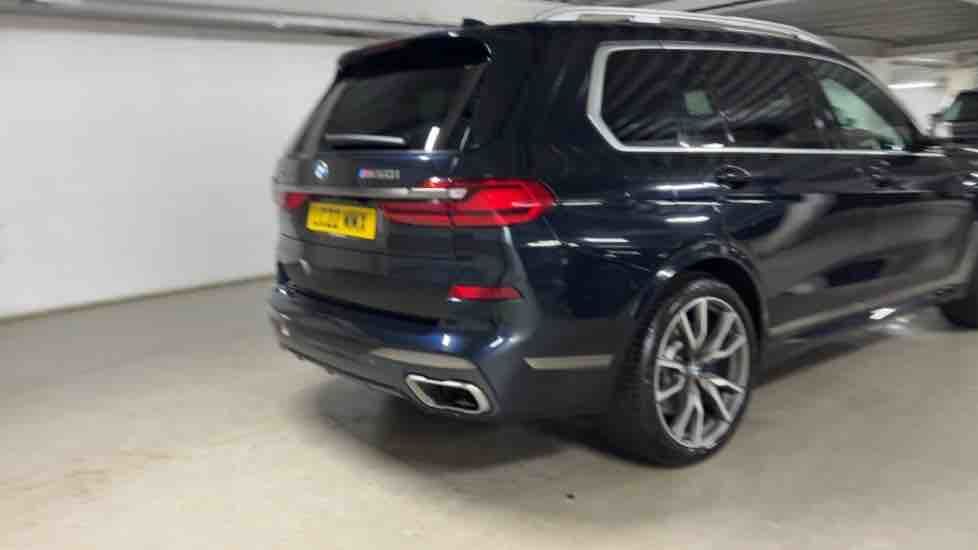 More views of BMW X7