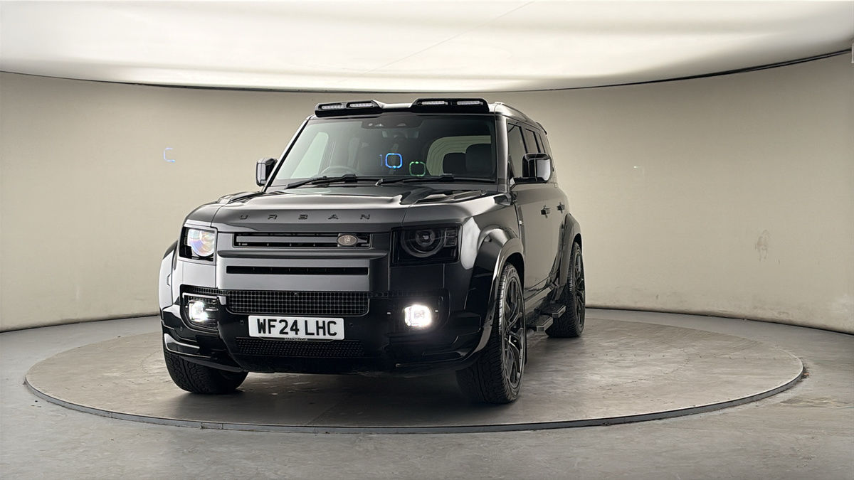 More views of Land Rover Defender 110