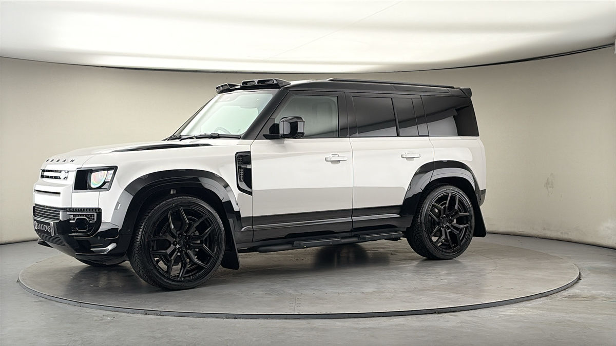 More views of Land Rover Defender 110