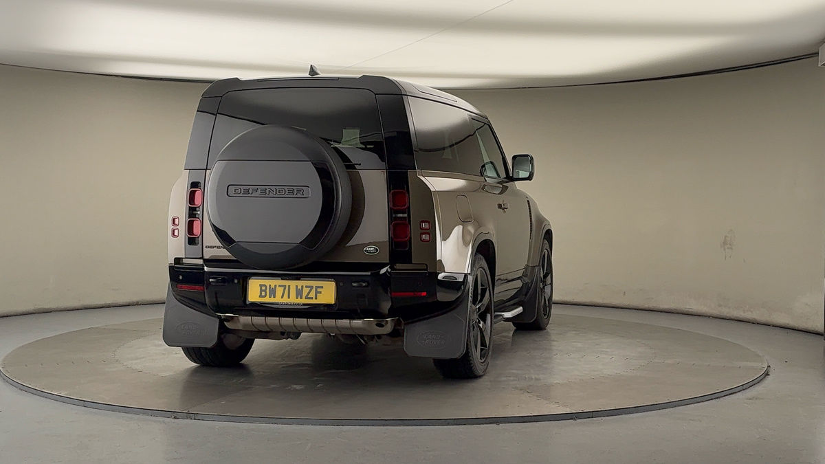 More views of Land Rover Defender 90