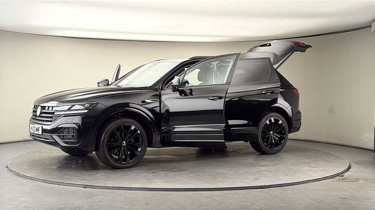 More views of Volkswagen Touareg
