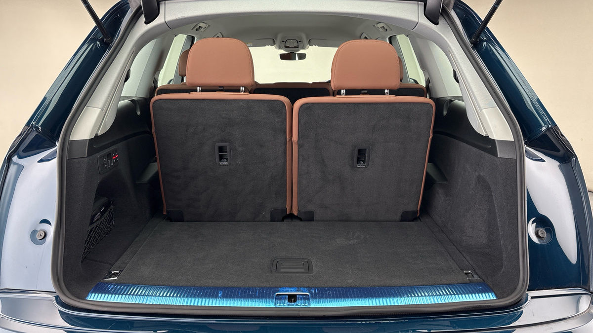 Audi Q7 Image 11