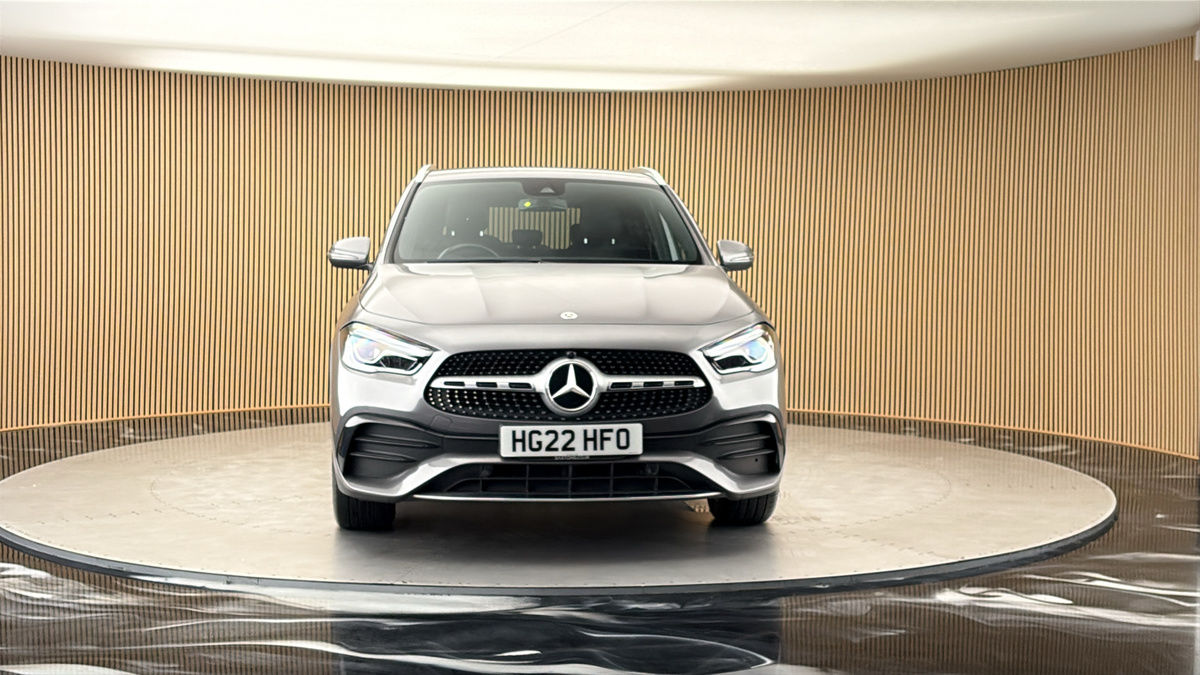More views of Mercedes-Benz GLA