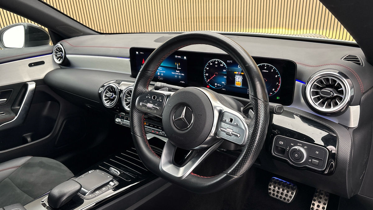 Mercedes-Benz CLA Image 5