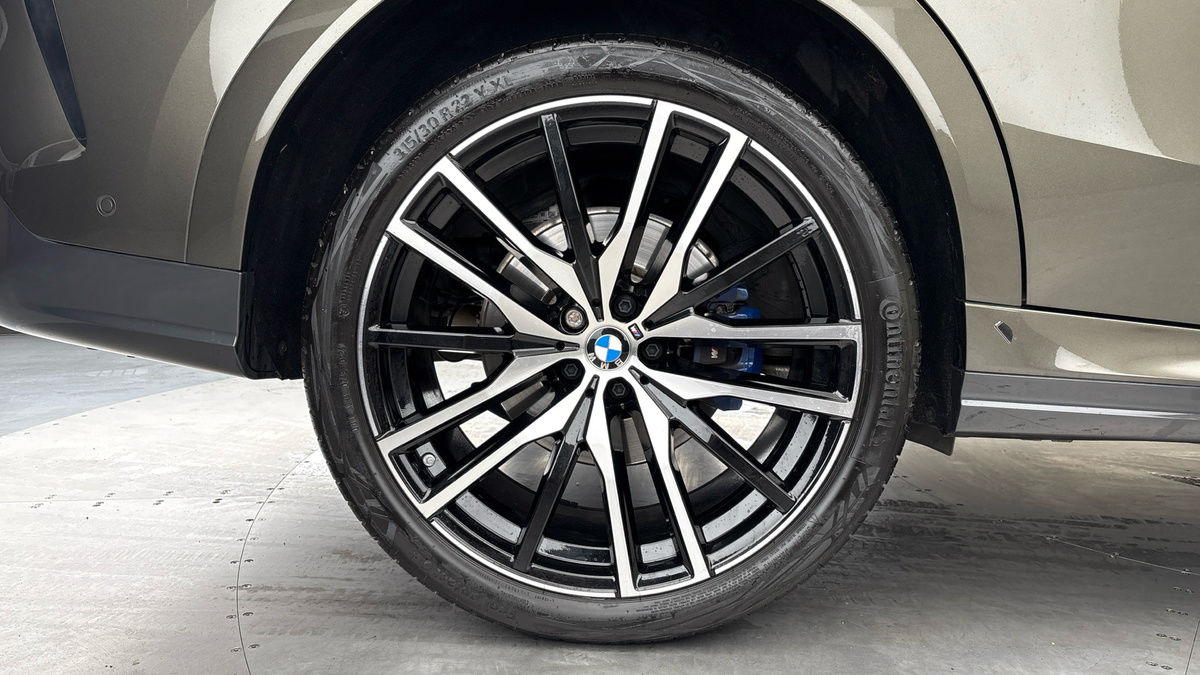 BMW X6 Image 10
