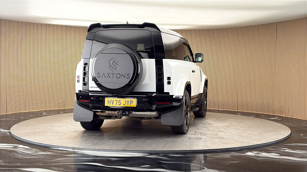 More views of Land Rover Defender 90