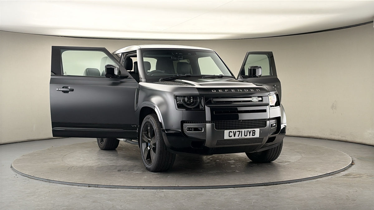 More views of Land Rover Defender 90