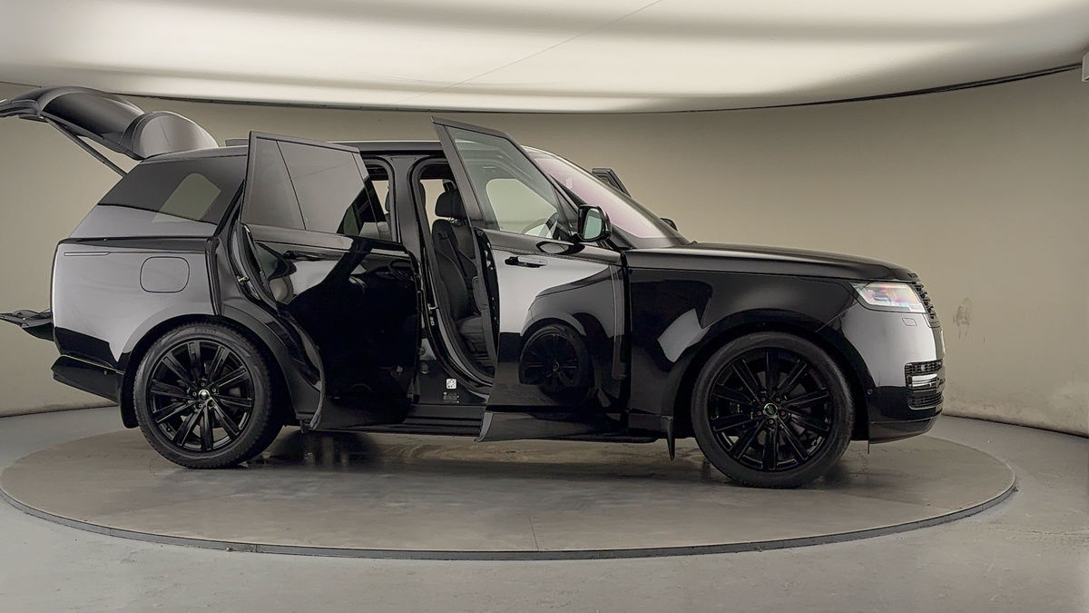 More views of Land Rover Range Rover