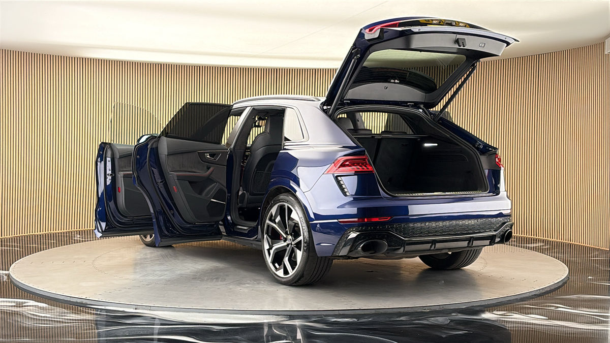 Audi RSQ8 Image 53