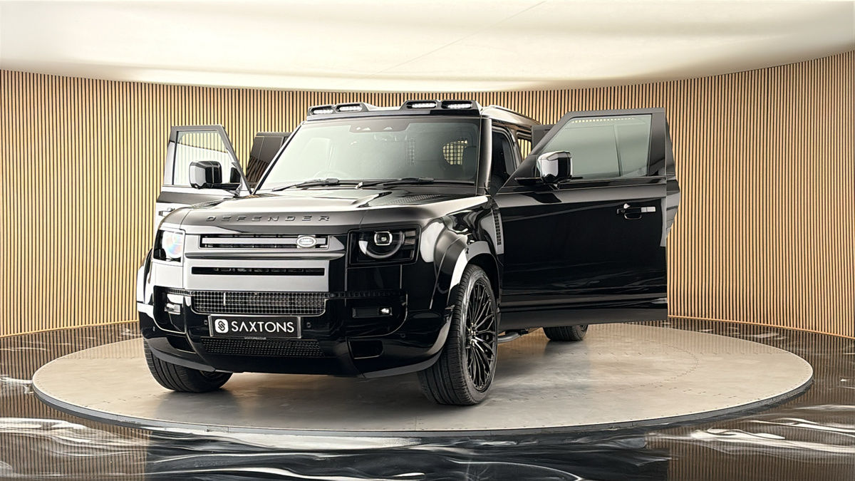 More views of Land Rover Defender 110