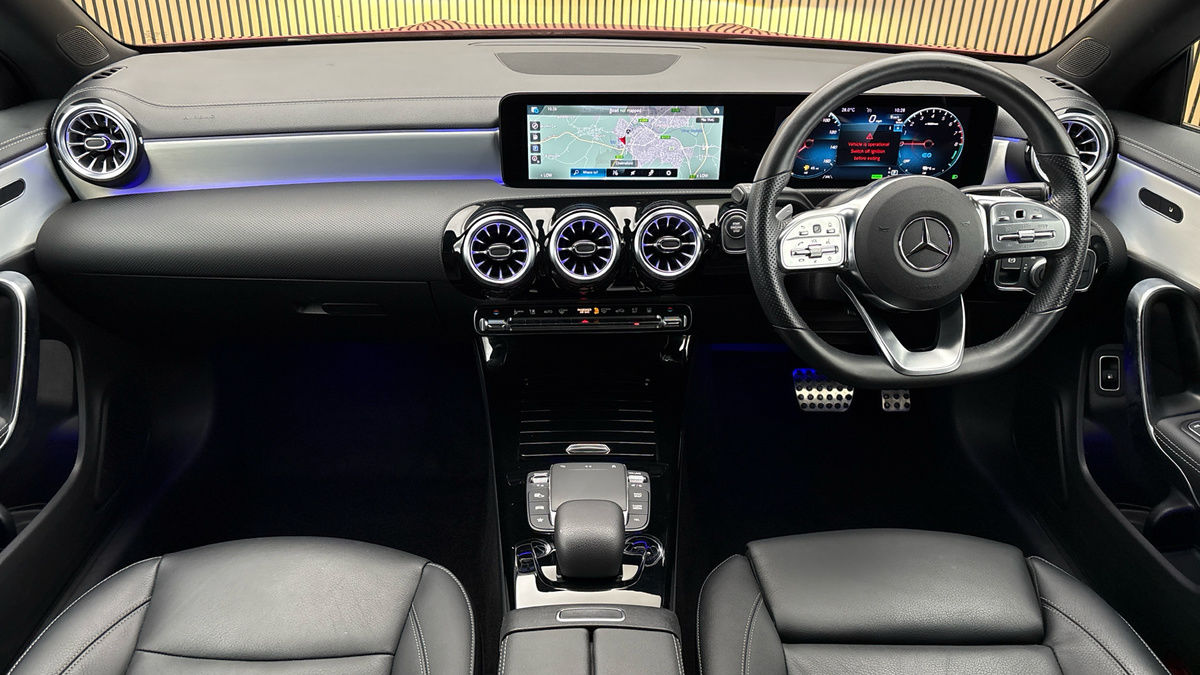 Mercedes-Benz CLA Image 12