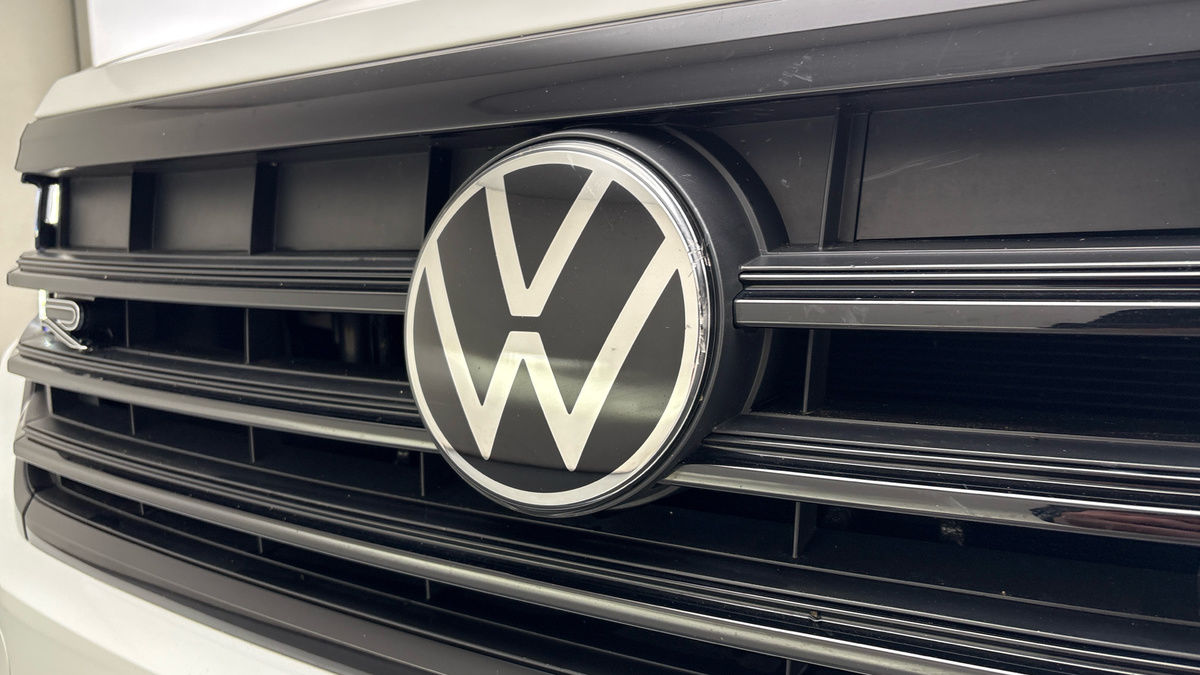 Volkswagen Touareg Image 24
