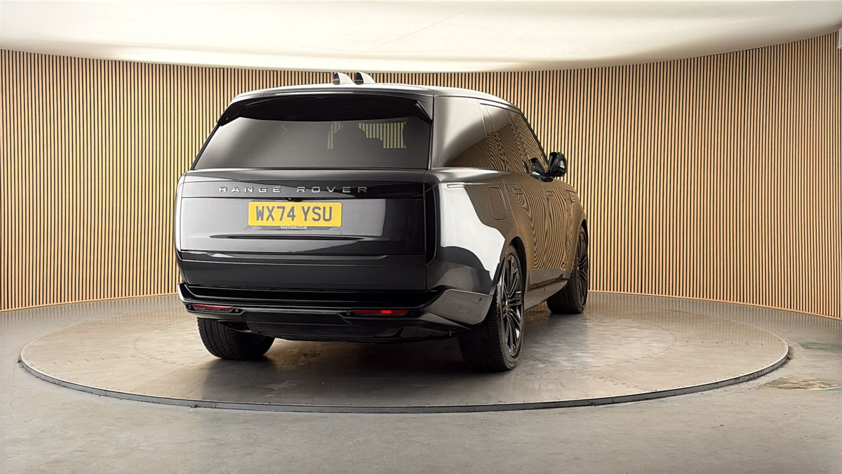 More views of Land Rover Range Rover