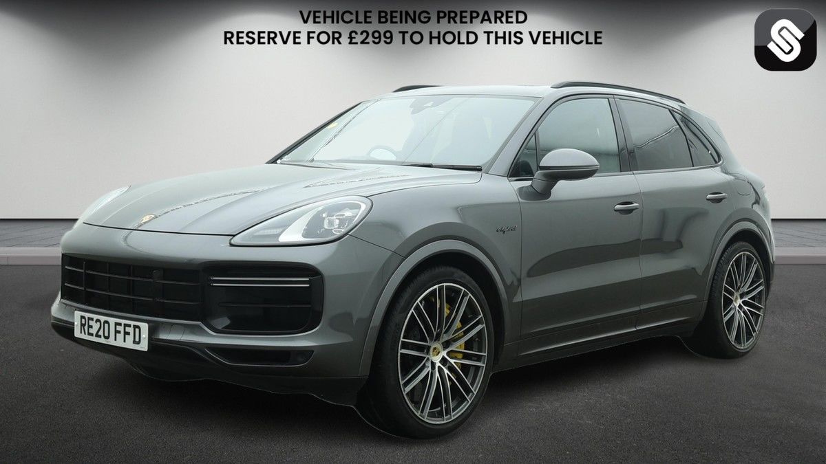 Porsche Cayenne Image 2