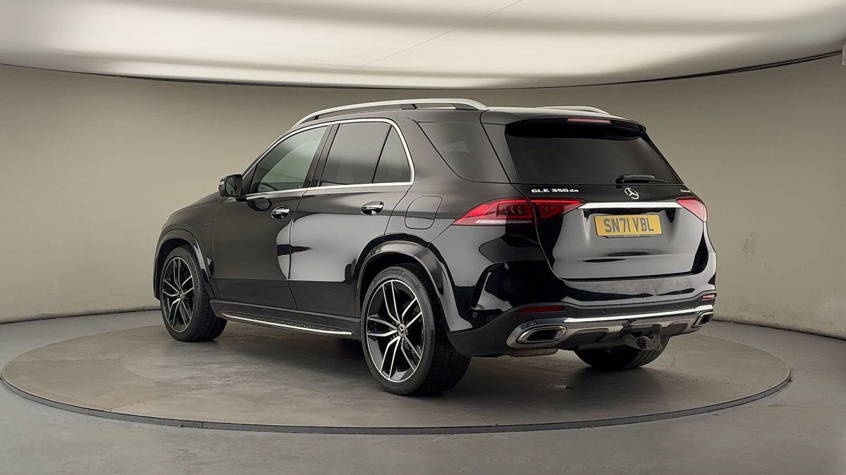 Mercedes-Benz GLE Image 2