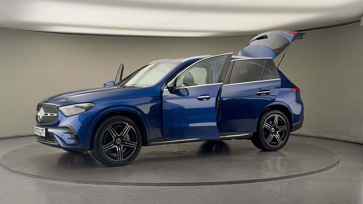 More views of Mercedes-Benz GLC