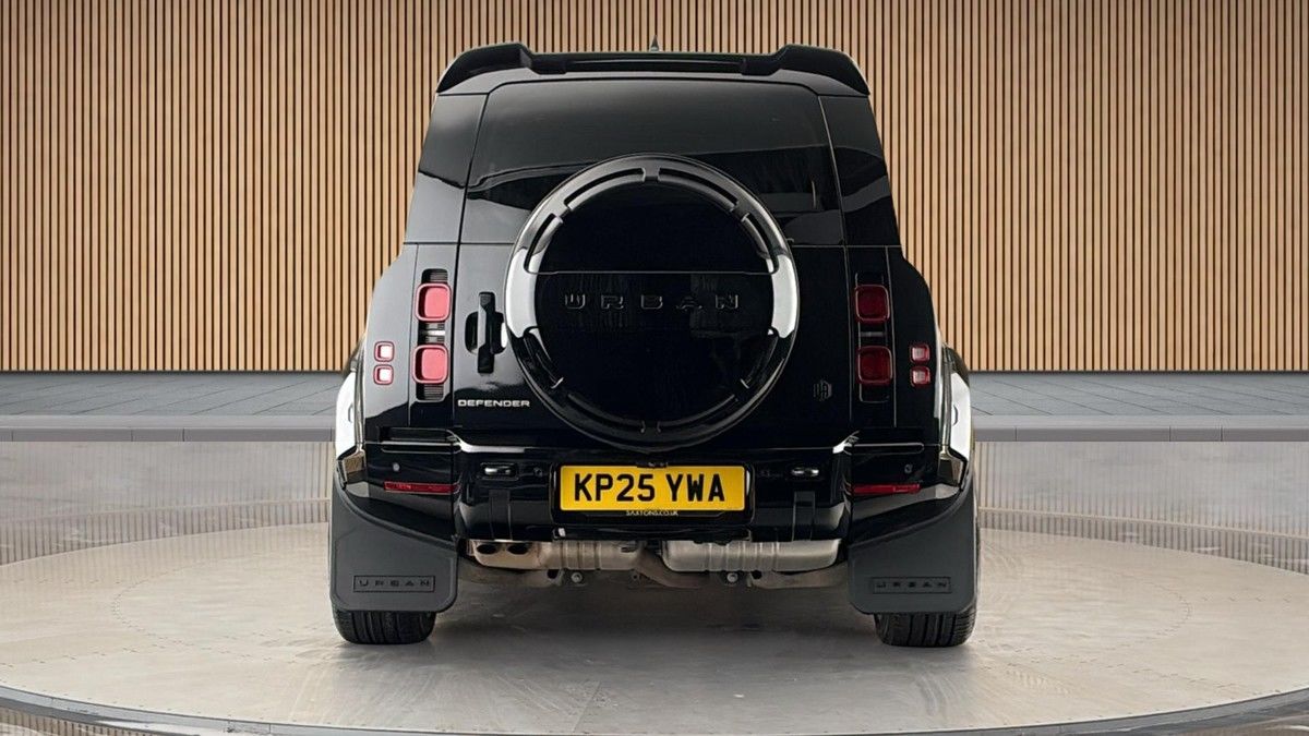 Land Rover Defender 110 Urban Image 4