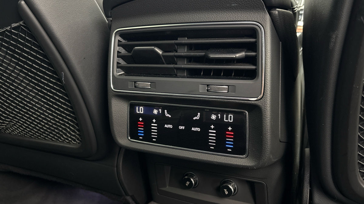 Audi Q8 Image 25