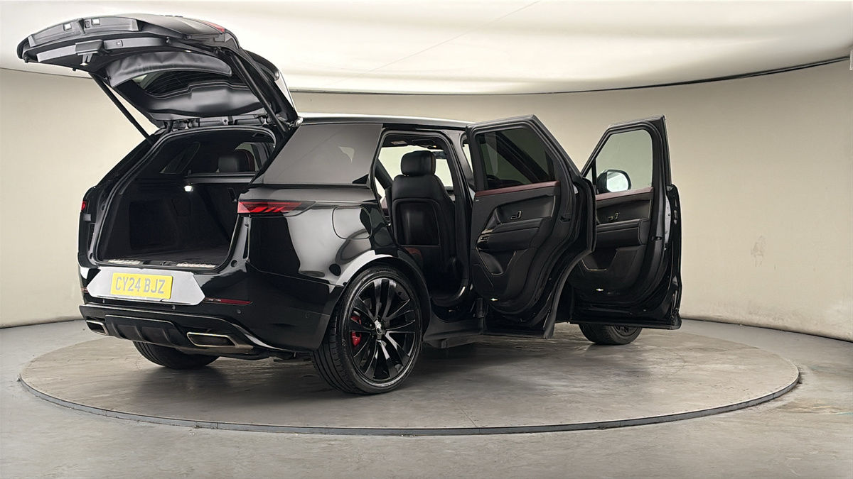 More views of Land Rover Range Rover Sport