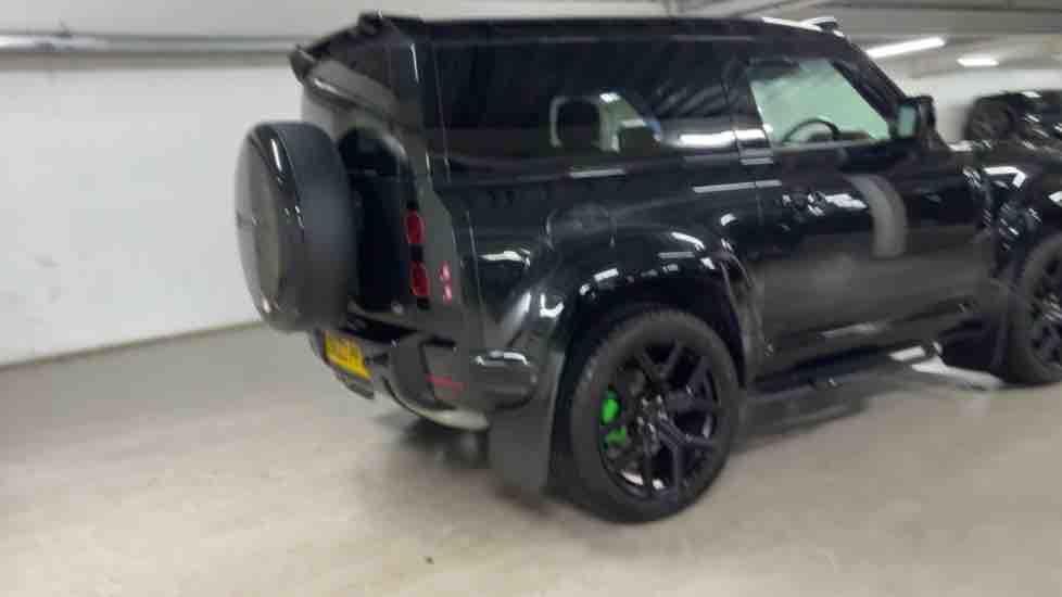 More views of Land Rover Defender 90