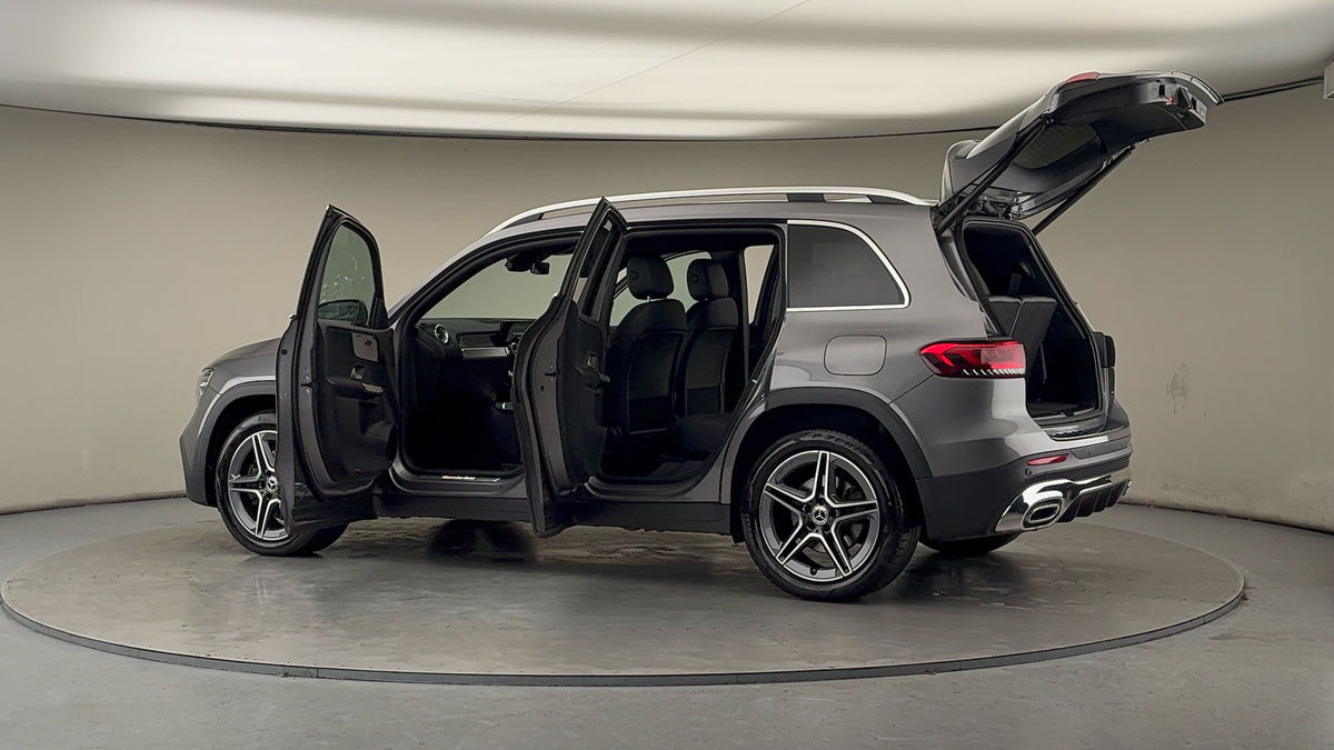 More views of Mercedes-Benz GLB