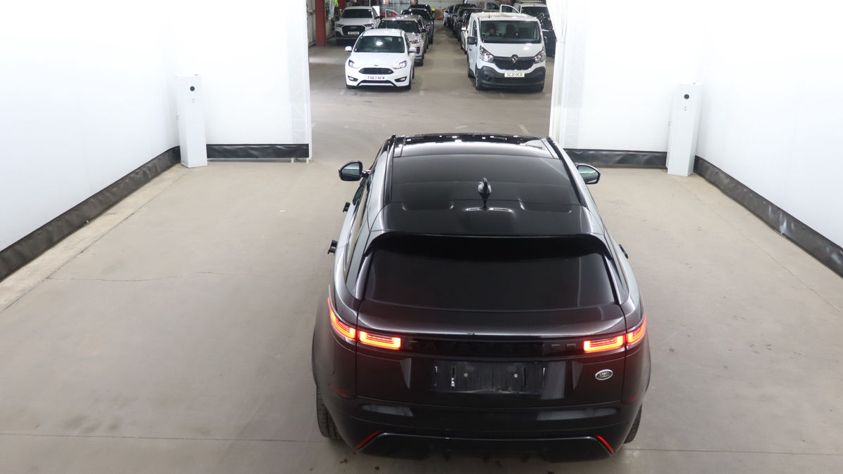 Land Rover Range Rover Velar Image 8