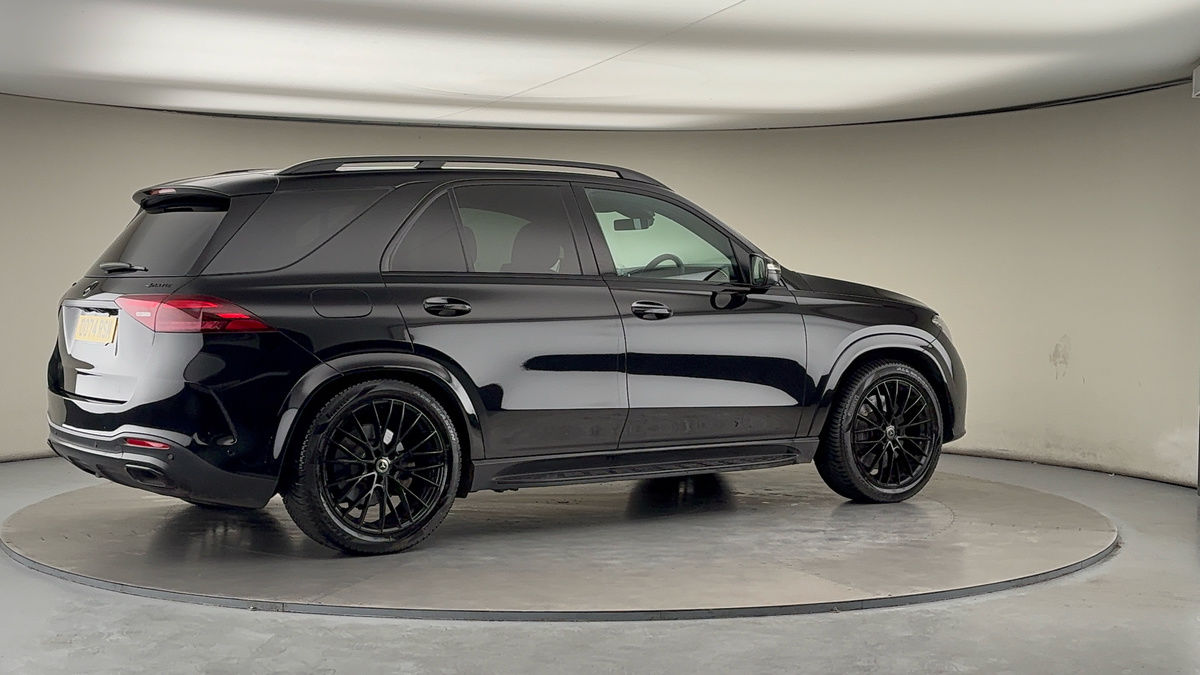 More views of Mercedes-Benz GLE