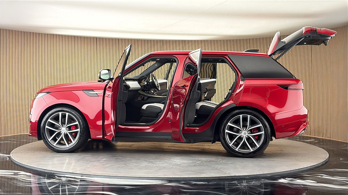 More views of Land Rover Range Rover Sport