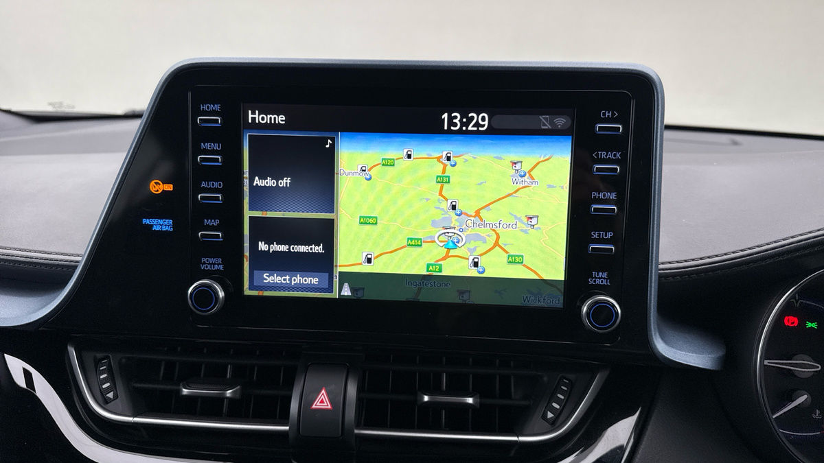 Toyota C-HR Image 17