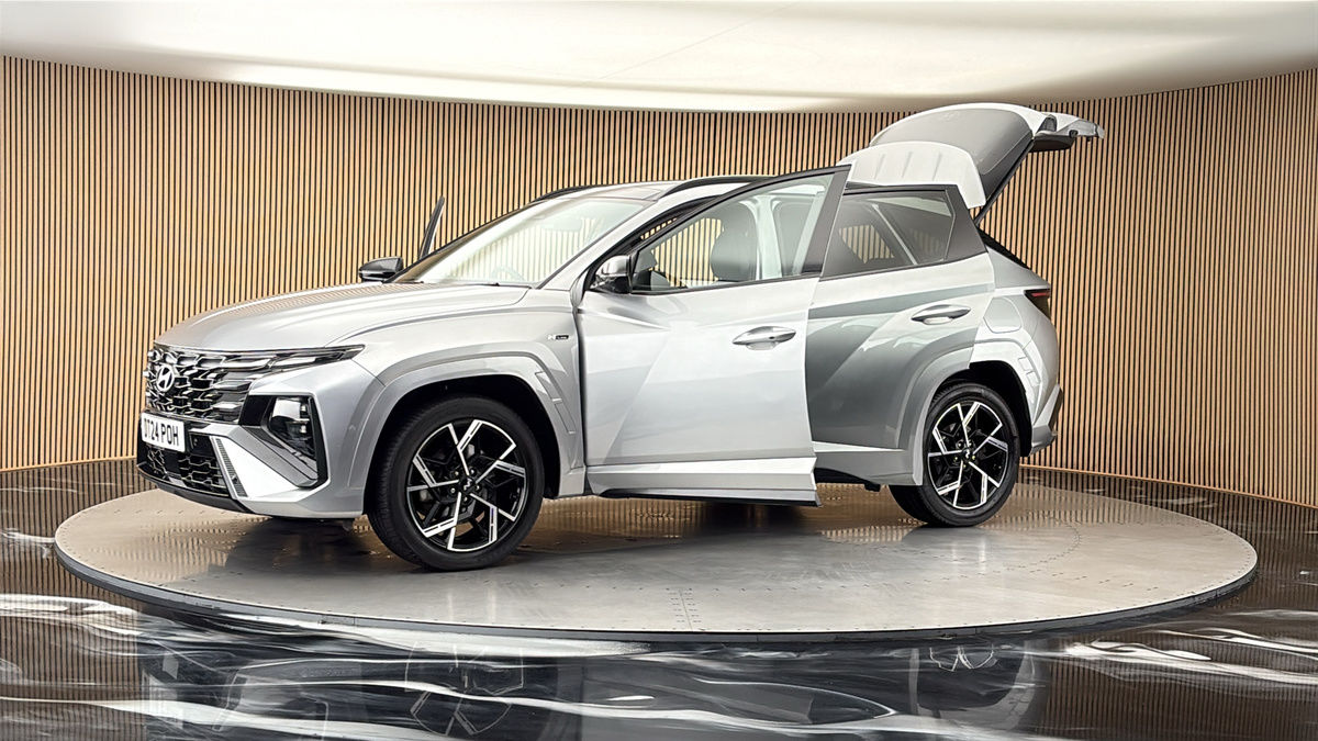 More views of Hyundai TUCSON